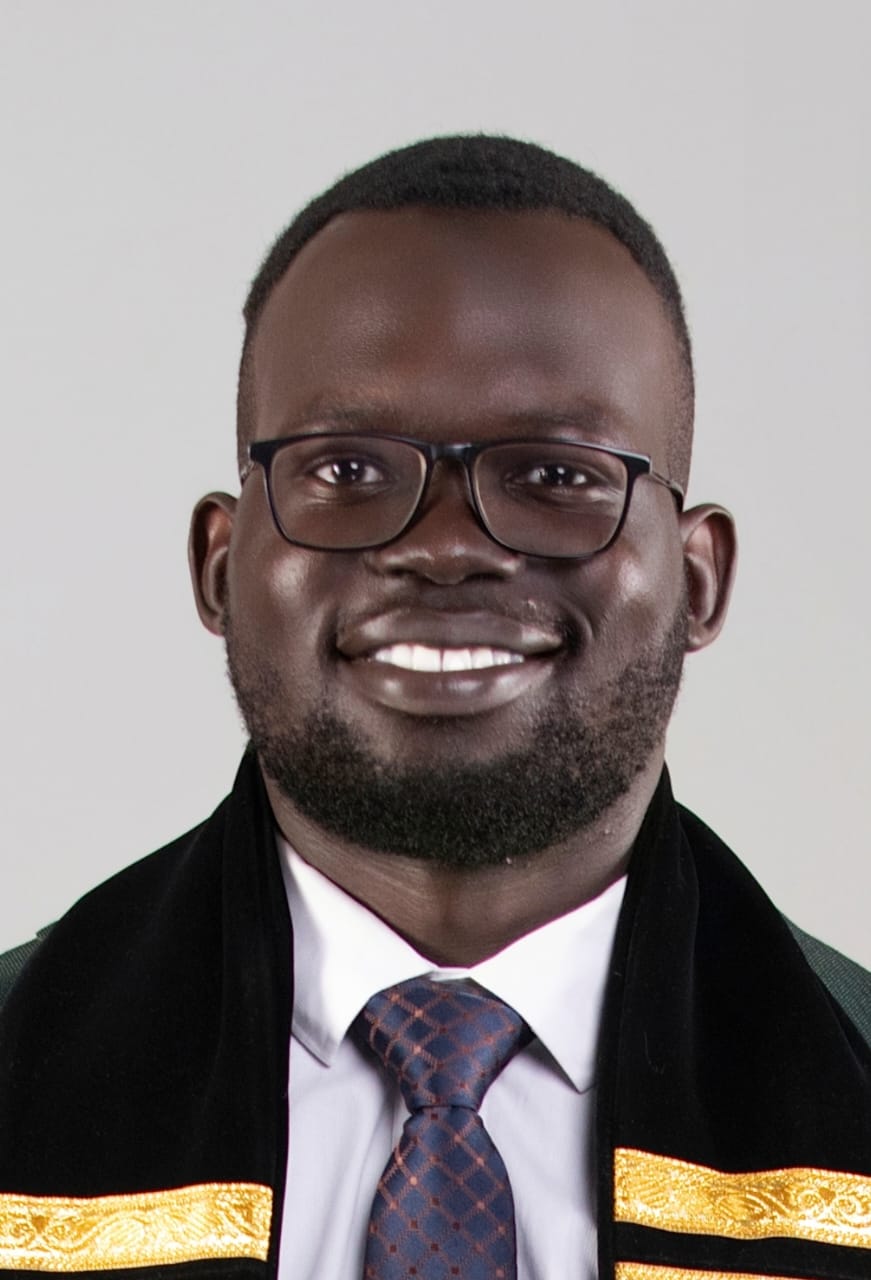 Dr. Oscar Megolonyo